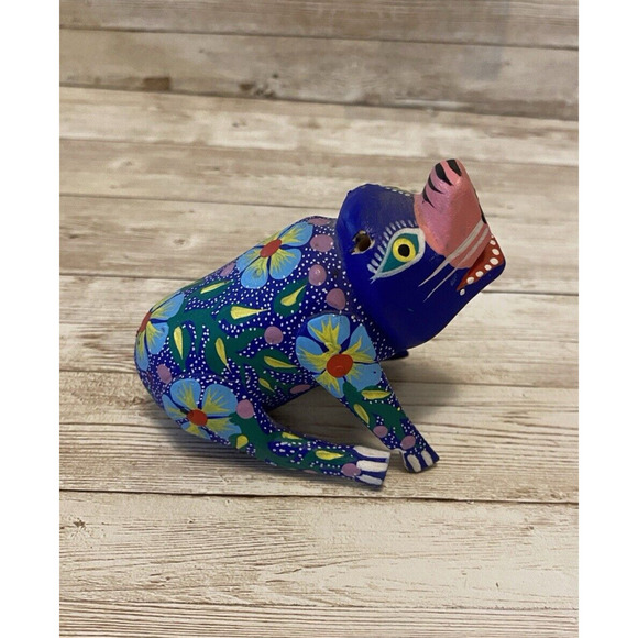 Pig Alebrije Oaxacan Wood Carving Handcrafted Mexican Folk Art Signed - Picture 1 of 7